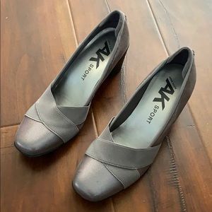 anne klein sport violetta pump